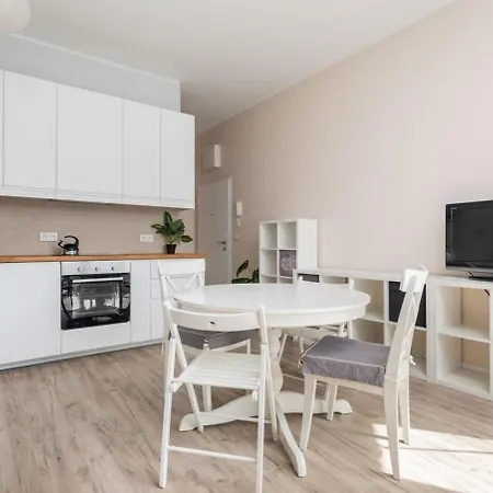 Superb Mokotow Klobucka Apartment *