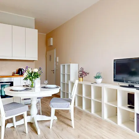 Jetset Apartment With Parking Chopin Airport Warsaw