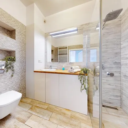 Jetset Apartment With Parking Chopin Airport *